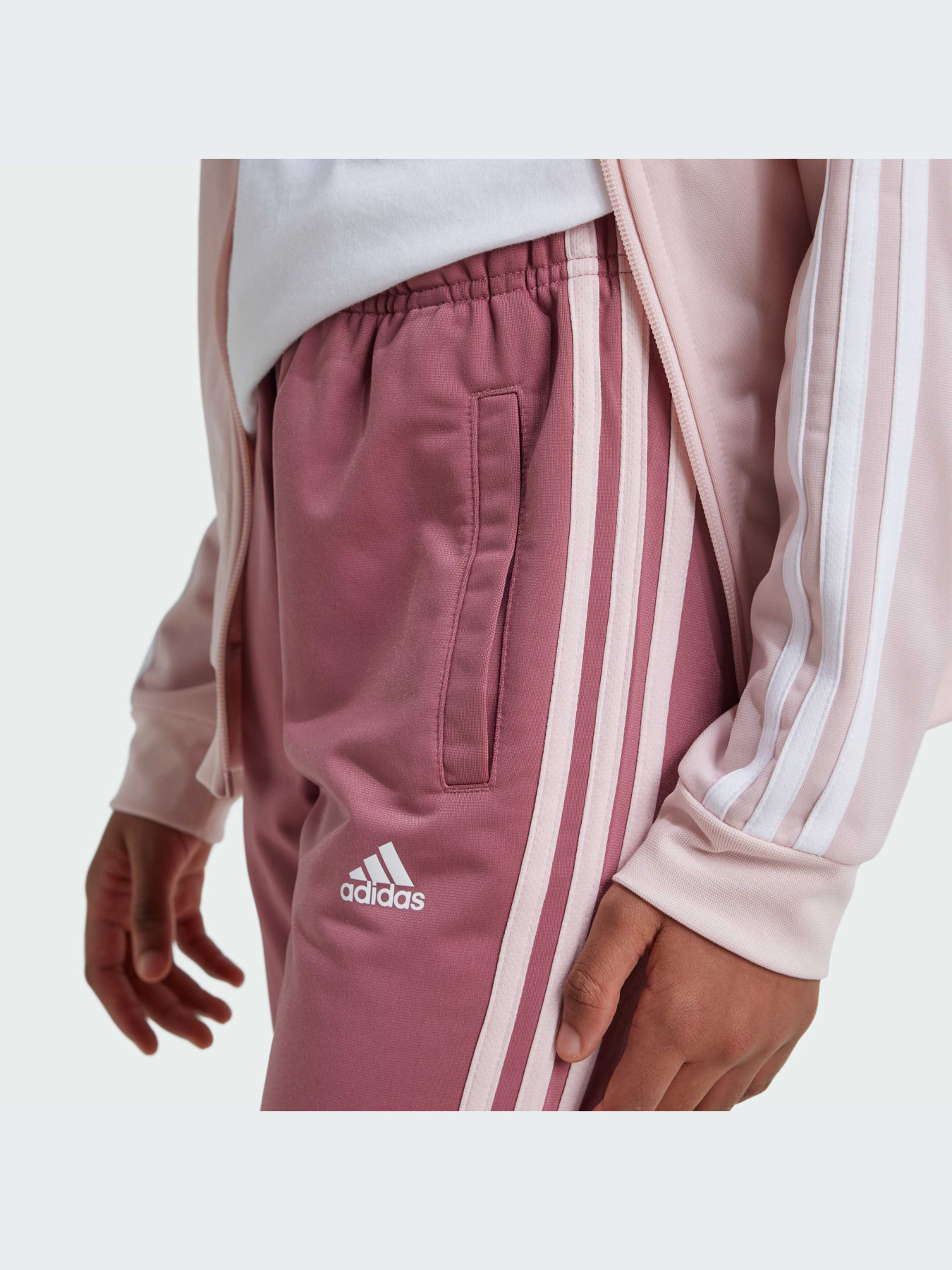 Костюмы Adidas модель IZ3460-KZ Фото