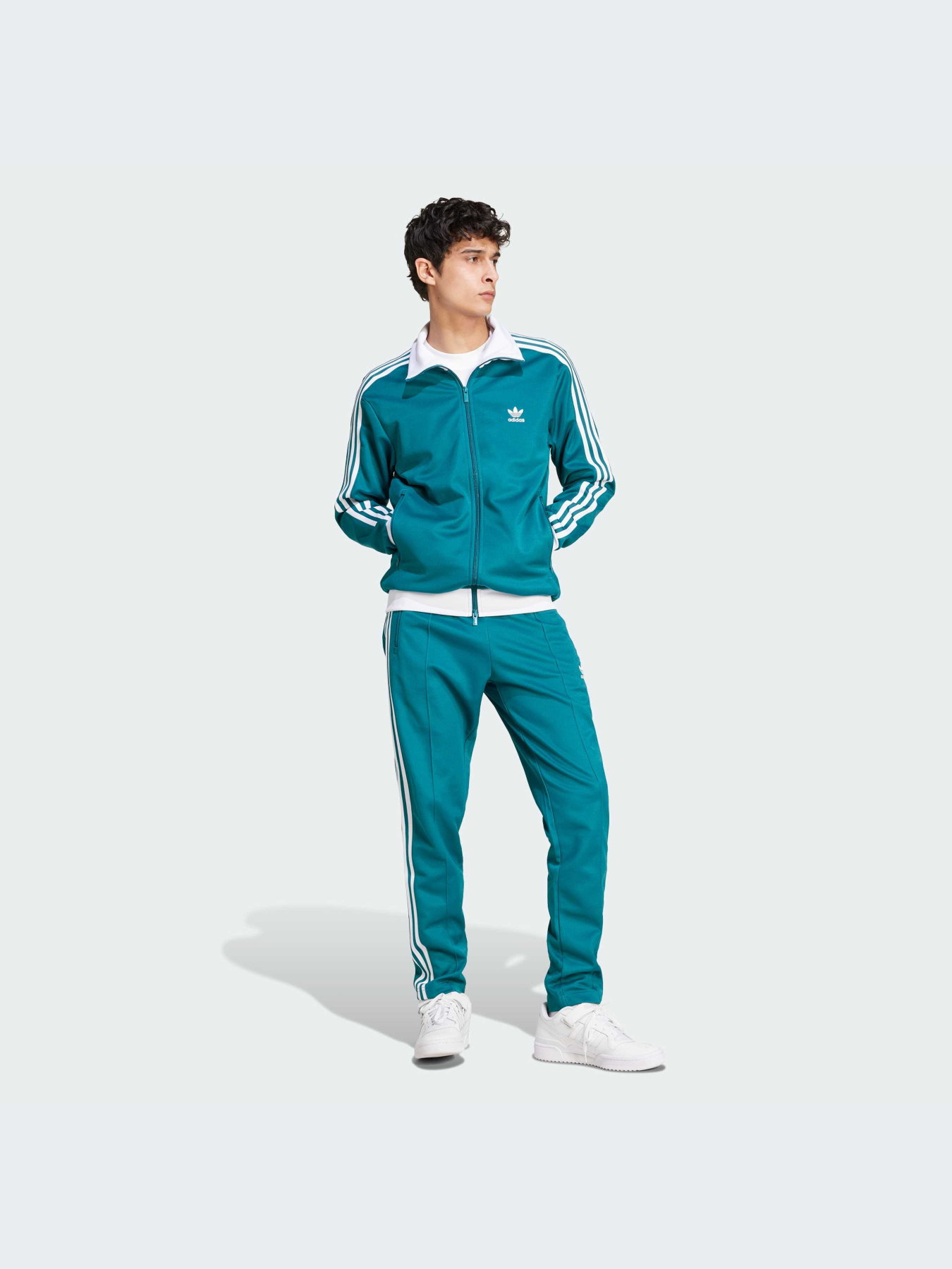 Худи и свитшоты Adidas Adicolor модель IY9878-KZ Фото
