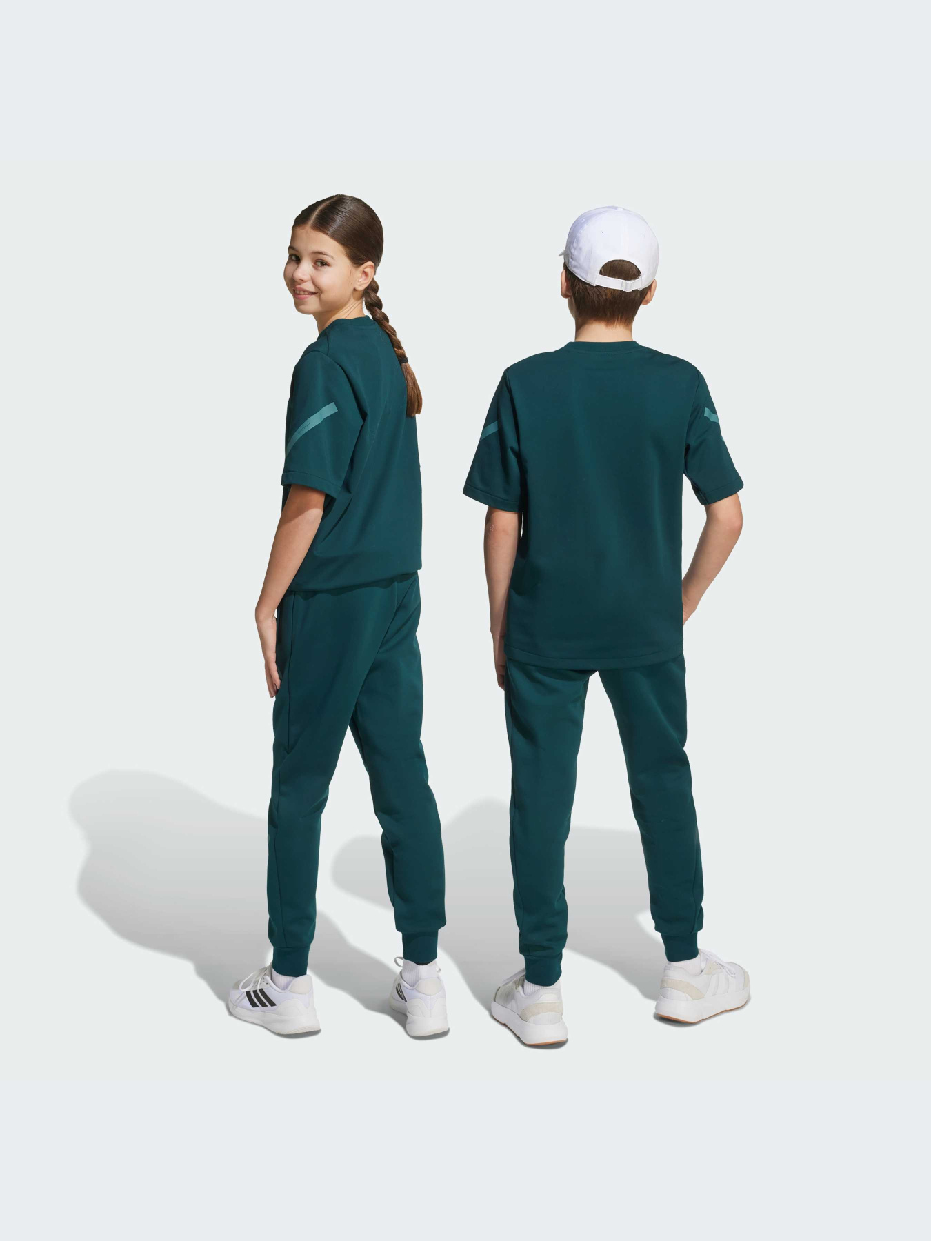 Брюки Adidas ZNE модель JW2430-KZ Фото