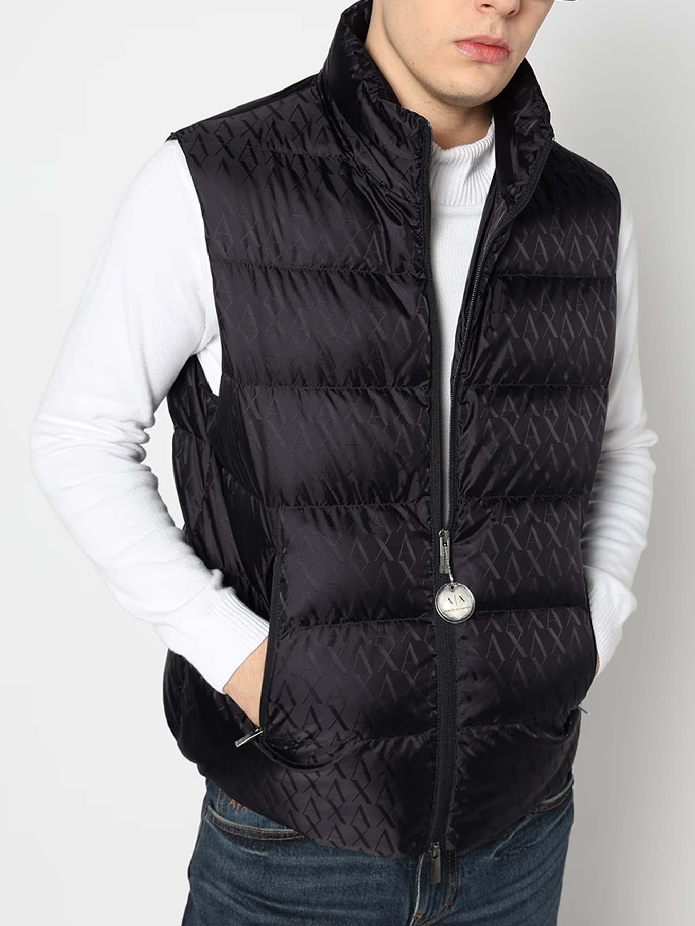 Куртки и дубленки Armani Exchange модель XM001581-AF16628-UB101 Фото