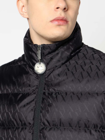 Куртки и дубленки Armani Exchange модель XM001581-AF16628-UB101 Фото