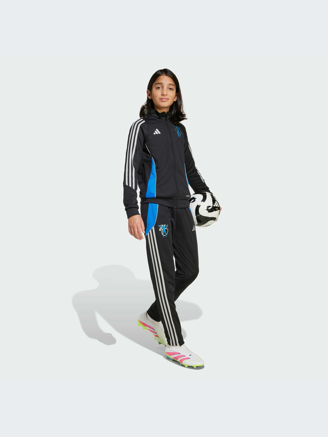 Худи и свитшоты Adidas модель JX3943-KZ Фото