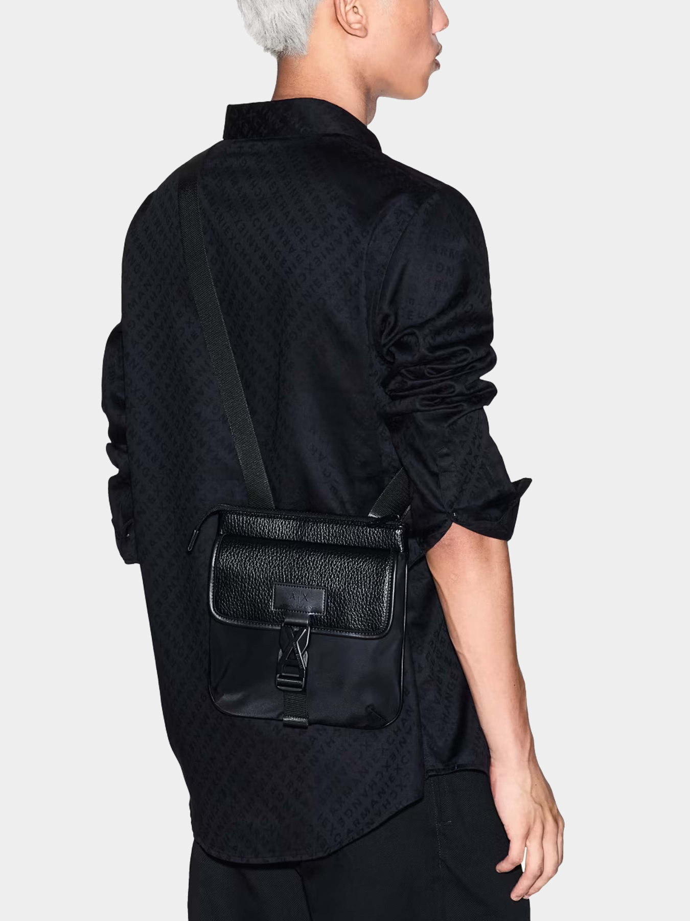 Сумки Armani Exchange модель XM002001-AF17207-MC105 Фото