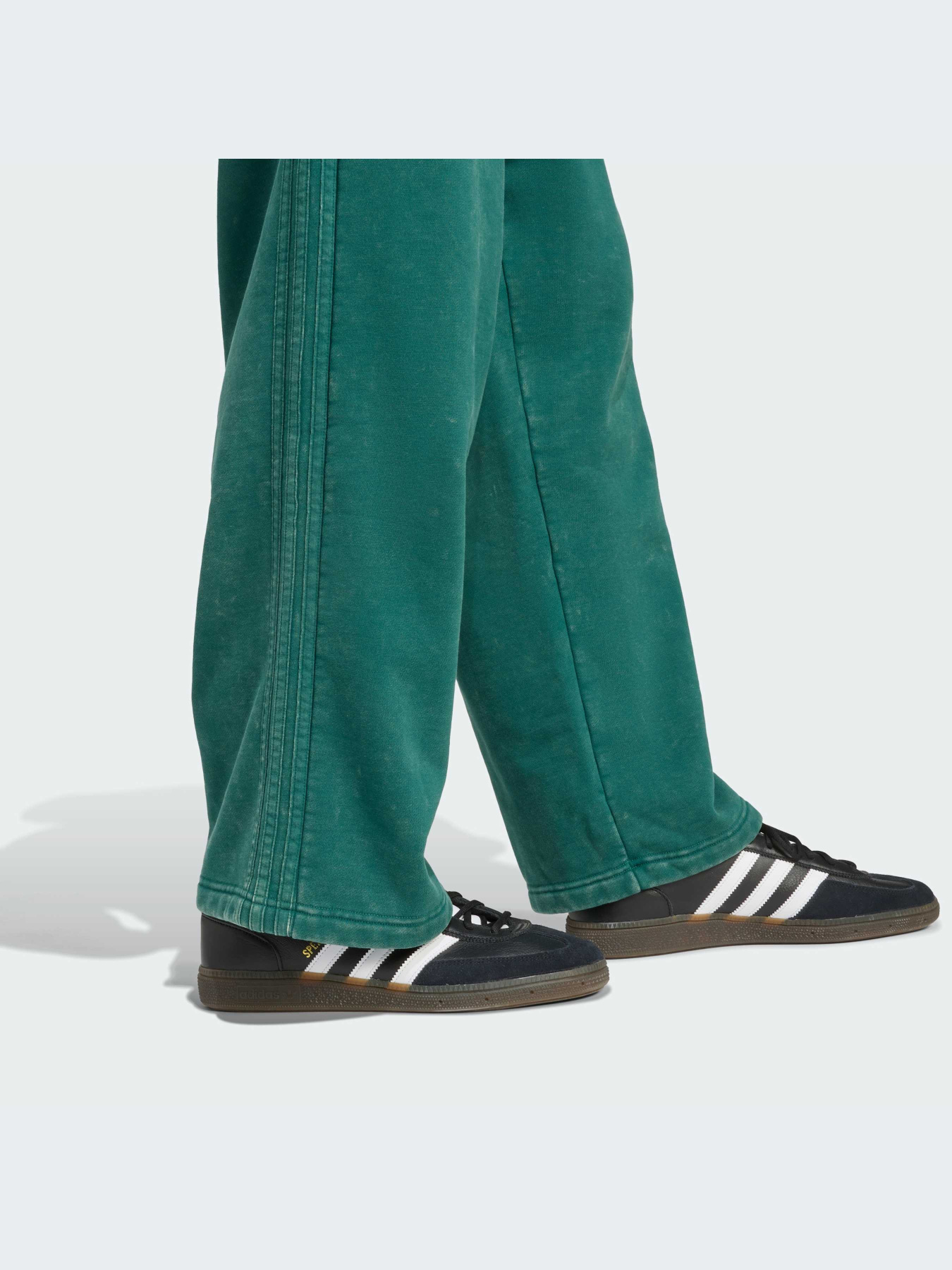 Брюки Adidas модель JY2789-KZ Брюки Adidas модель JY2789-KZ Фото