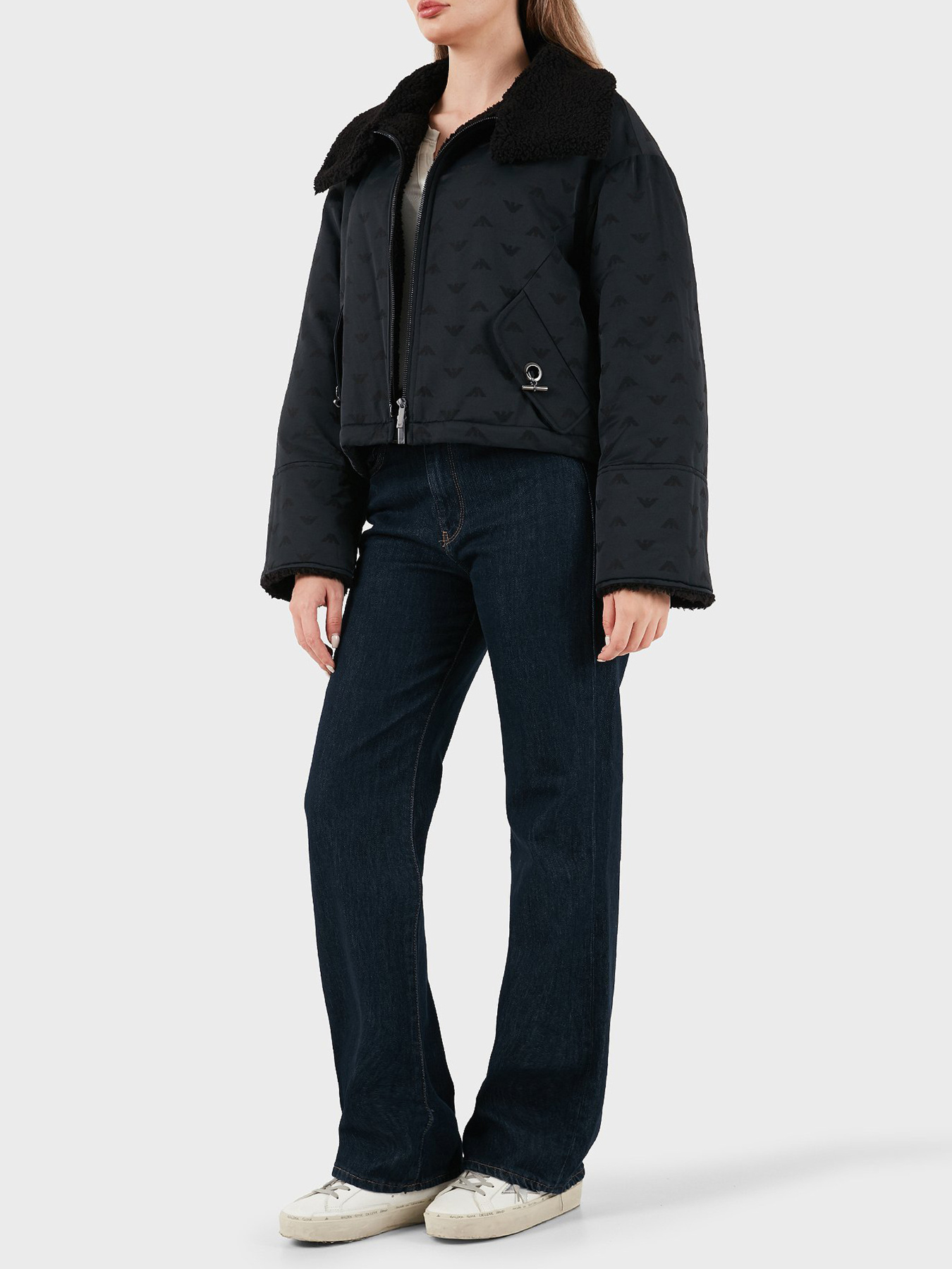 Куртки и дубленки Emporio Armani модель EW001392-AF14362-UC001 Фото
