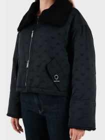 Куртки и дубленки Emporio Armani модель EW001392-AF14362-UC001 Фото