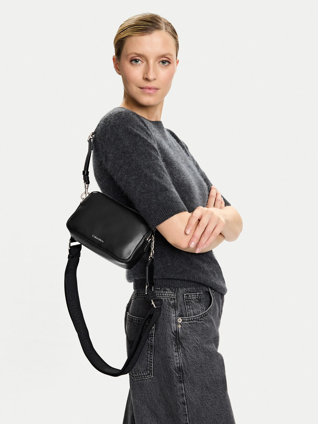 Сумки Calvin Klein модель LV04F3165G-2QP Фото