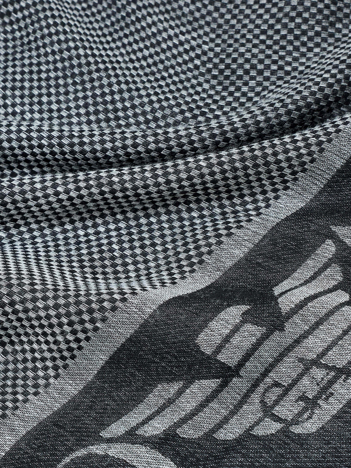 Шарфы и платки Emporio Armani модель EW003159-AF20038-UC001 Фото