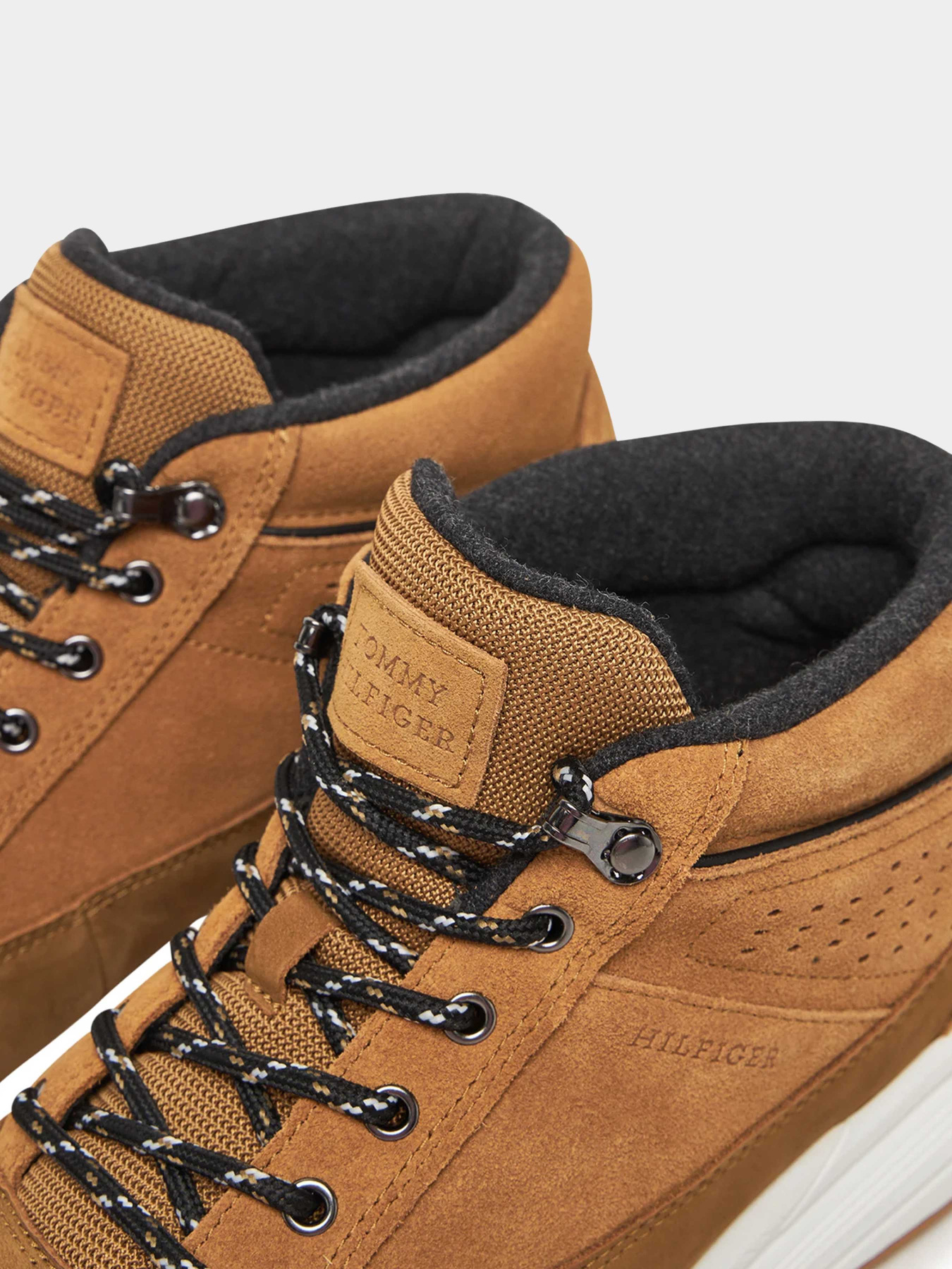 Ботинки и сапоги Tommy Hilfiger модель FM0FM05609-GWJ Фото