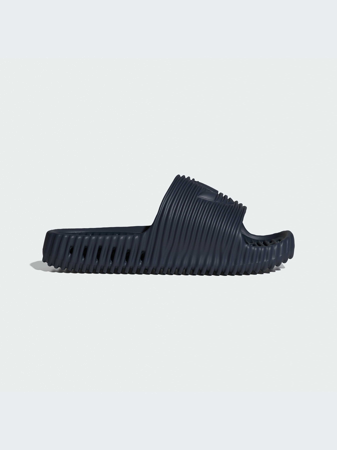 Шлёпанцы Adidas Adilette модель JR3615-KZ Шлёпанцы Adidas Adilette модель JR3615-KZ Фото