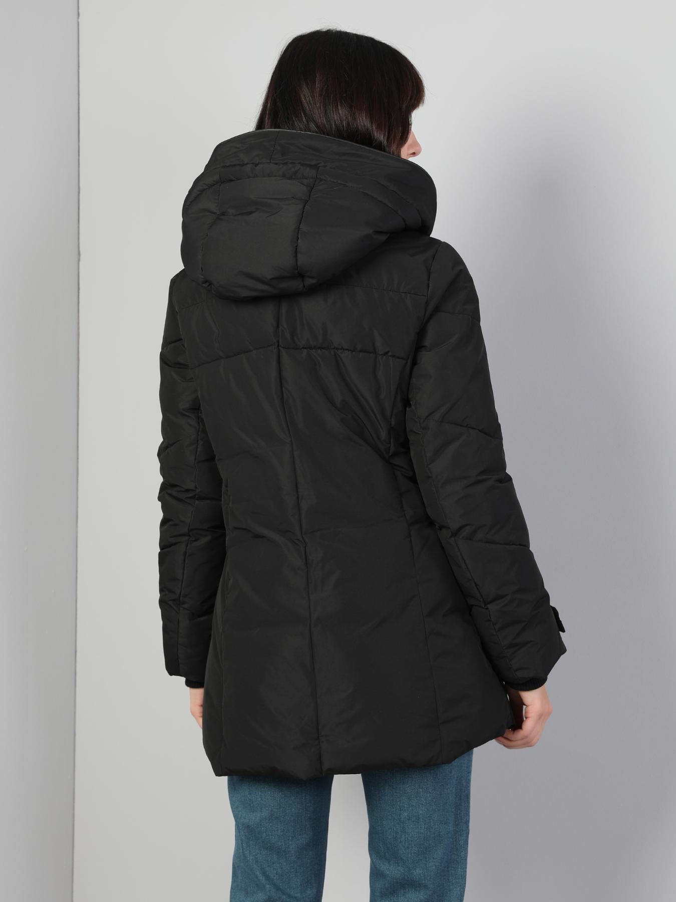 Куртки и дубленки Colin’s модель CL1045309_BLK Фото
