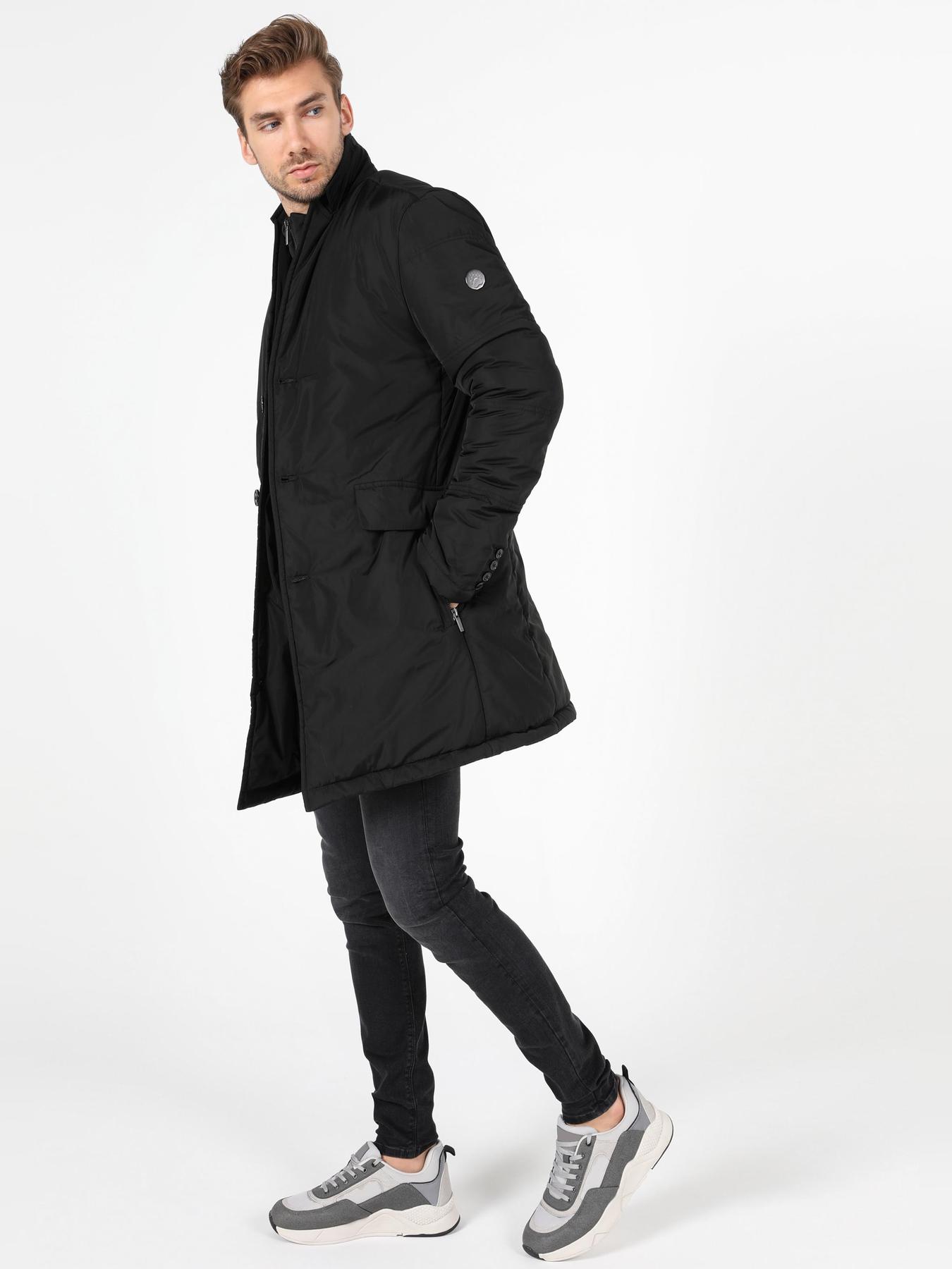 Куртки и дубленки Colin’s модель CL1051229_BLK Фото
