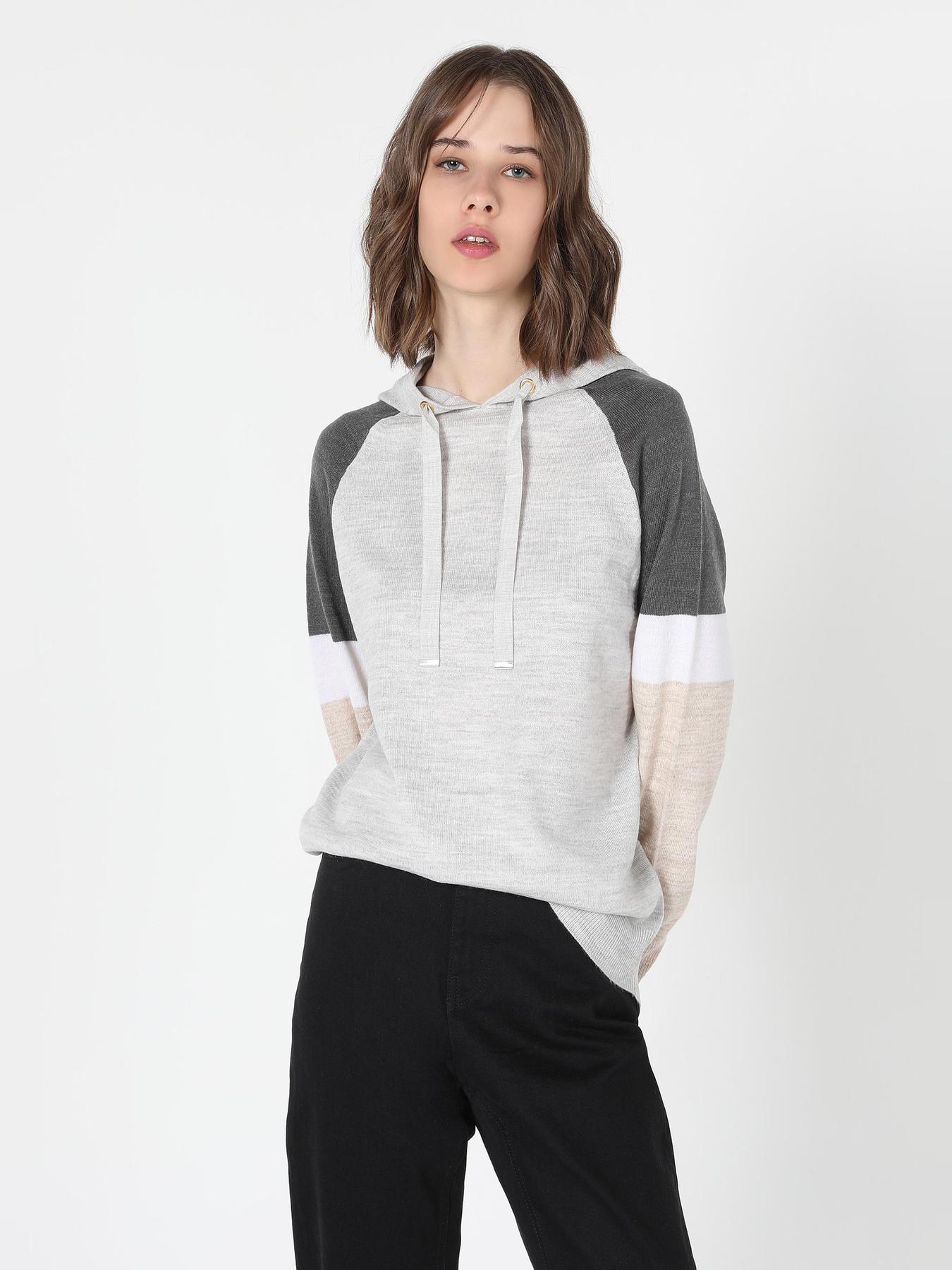 Худи и свитшоты Colin’s модель CL1060716_MTC Фото