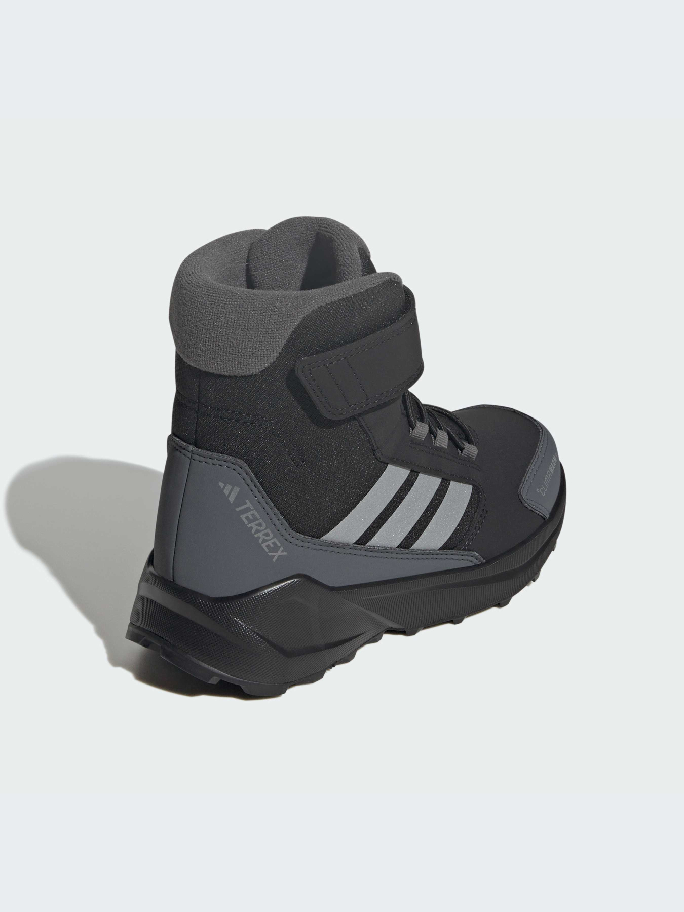 Кроссовки Adidas модель JH5512-KZ Кроссовки Adidas модель JH5512-KZ Фото
