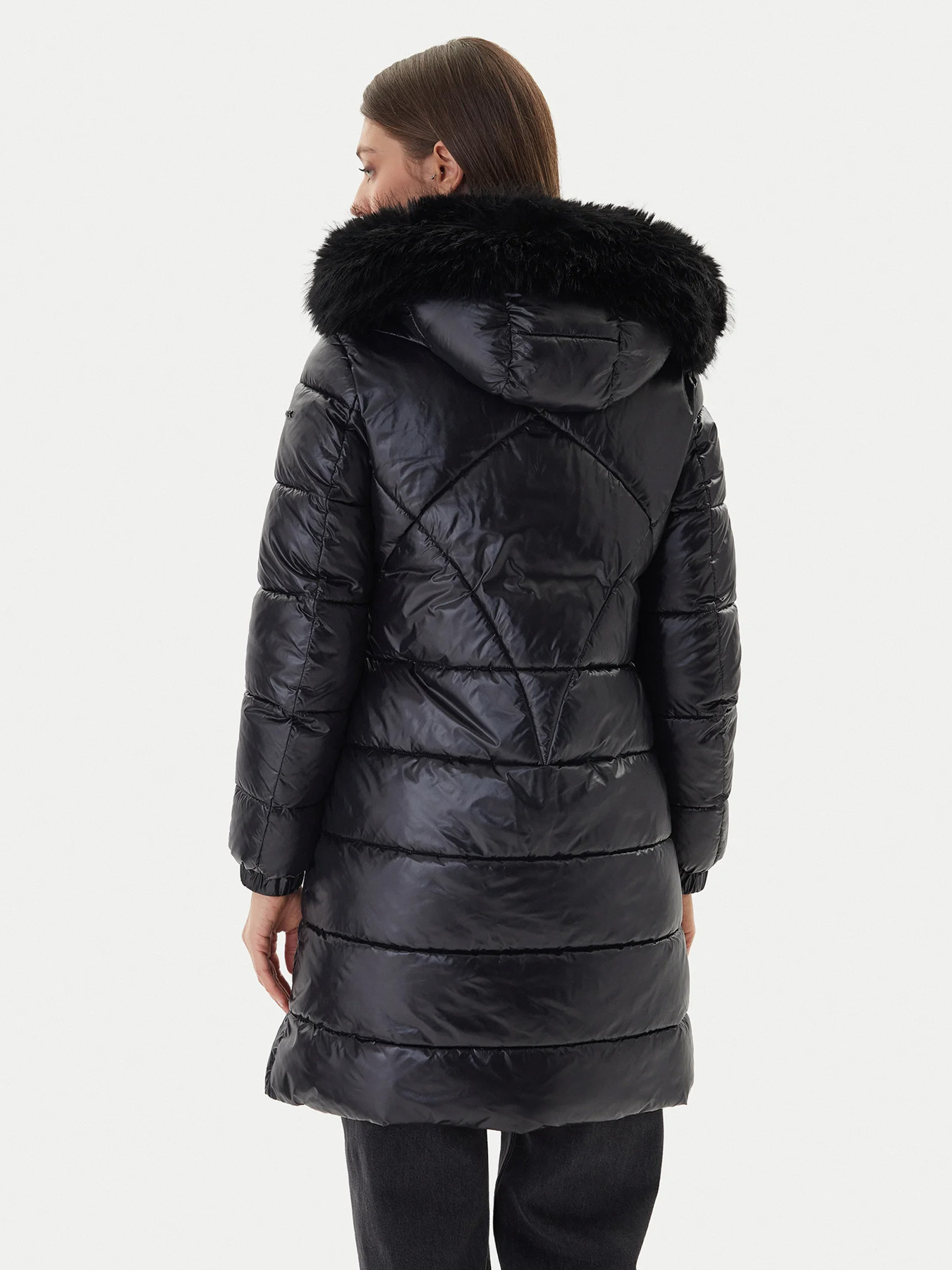 Куртки и дубленки Geox модель W5628H-T3121-F9000 Фото