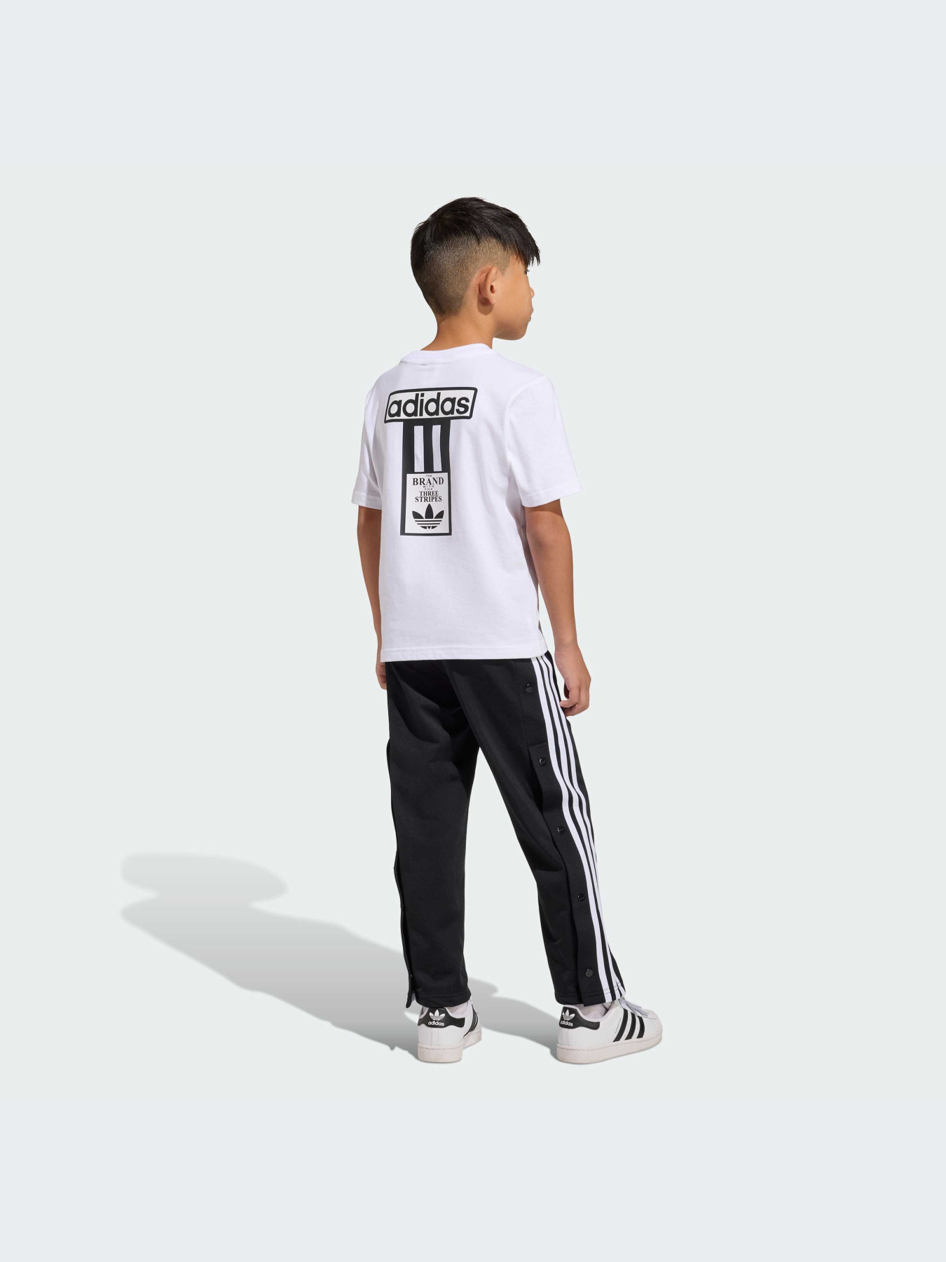 Костюмы Adidas Adicolor модель KD3990-KZ Костюмы Adidas Adicolor модель KD3990-KZ Фото