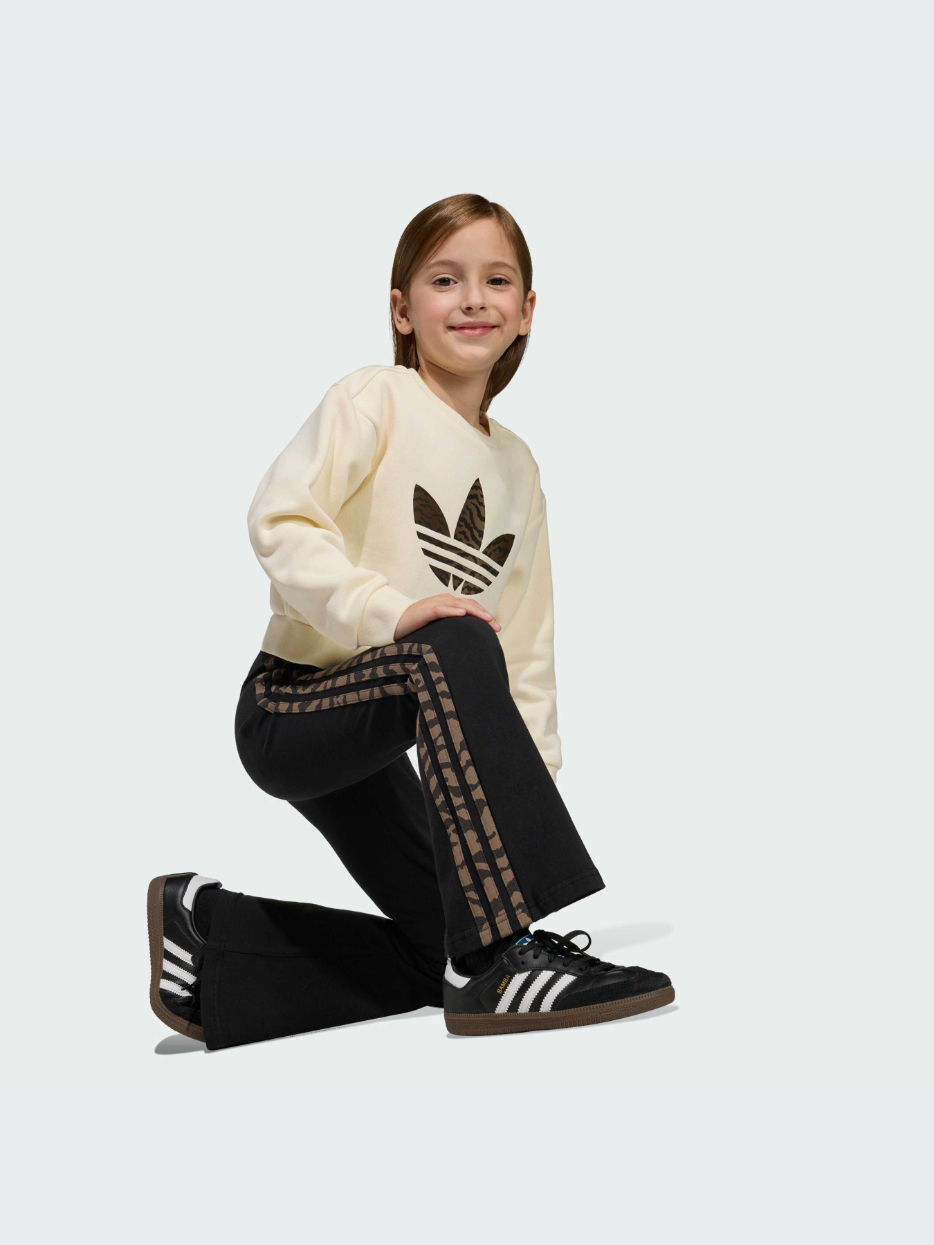 Костюмы Adidas Graphics модель KD5814-KZ Фото