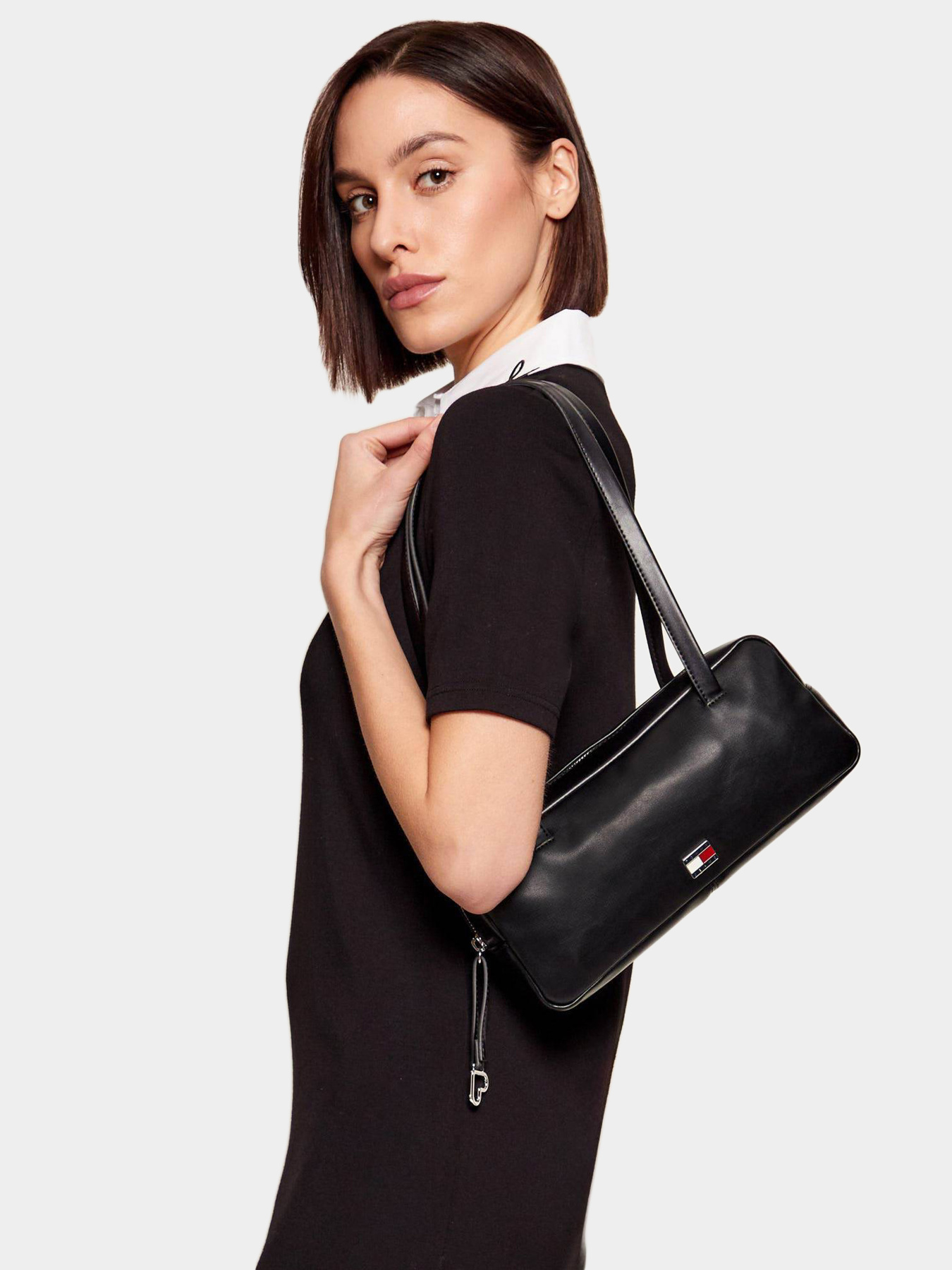 Сумки Tommy Hilfiger модель AW0AW18075-BDS Фото