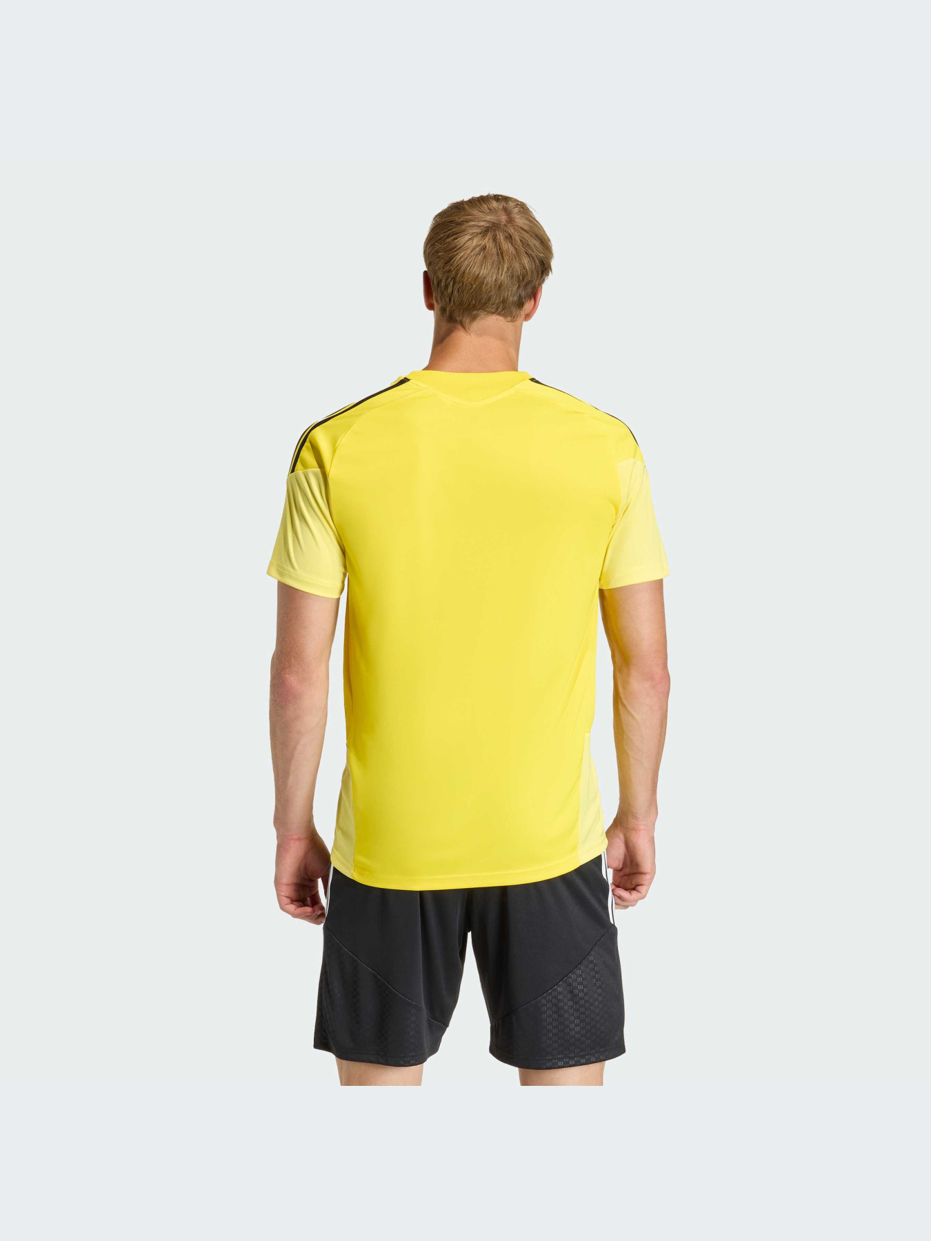 Футболки и поло Adidas Tiro модель KA7590-KZ Футболки и поло Adidas Tiro модель KA7590-KZ Фото