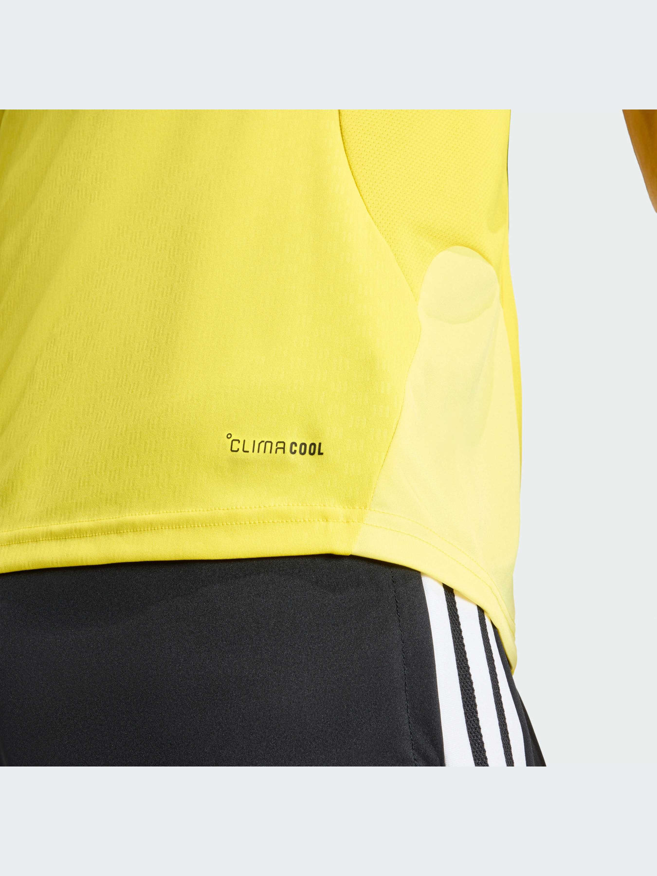 Футболки и поло Adidas Tiro модель KA7590-KZ Футболки и поло Adidas Tiro модель KA7590-KZ Фото