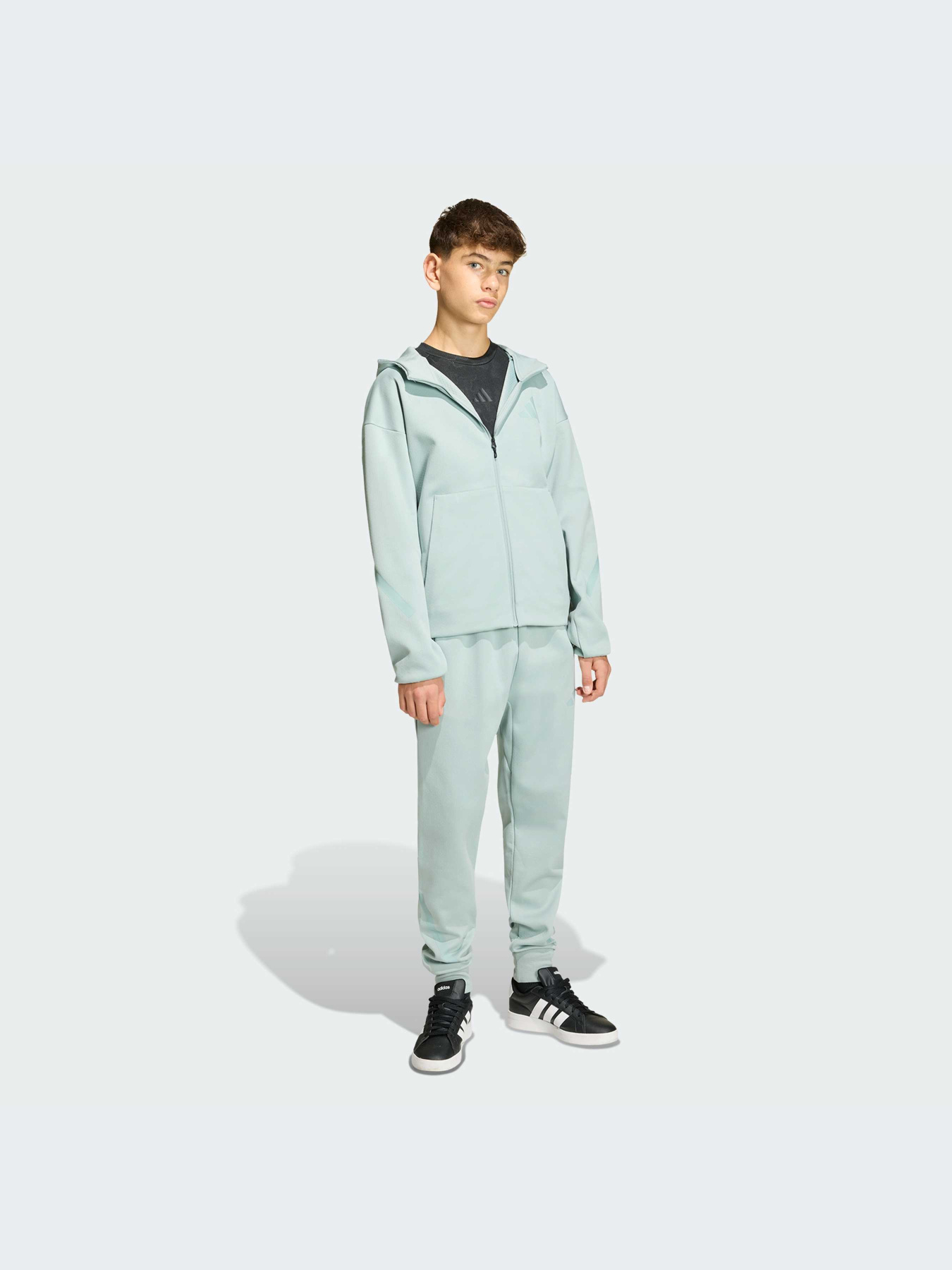 Худи и свитшоты Adidas ZNE модель KD8561-KZ Фото