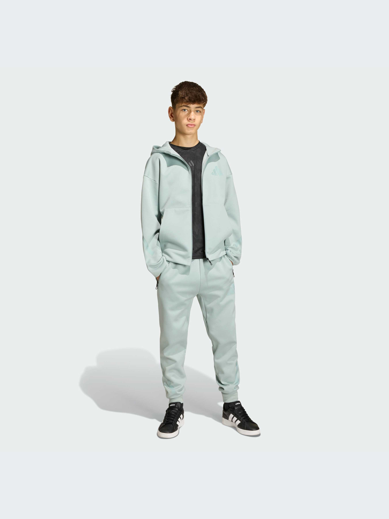 Брюки Adidas ZNE модель KC1931-KZ Фото