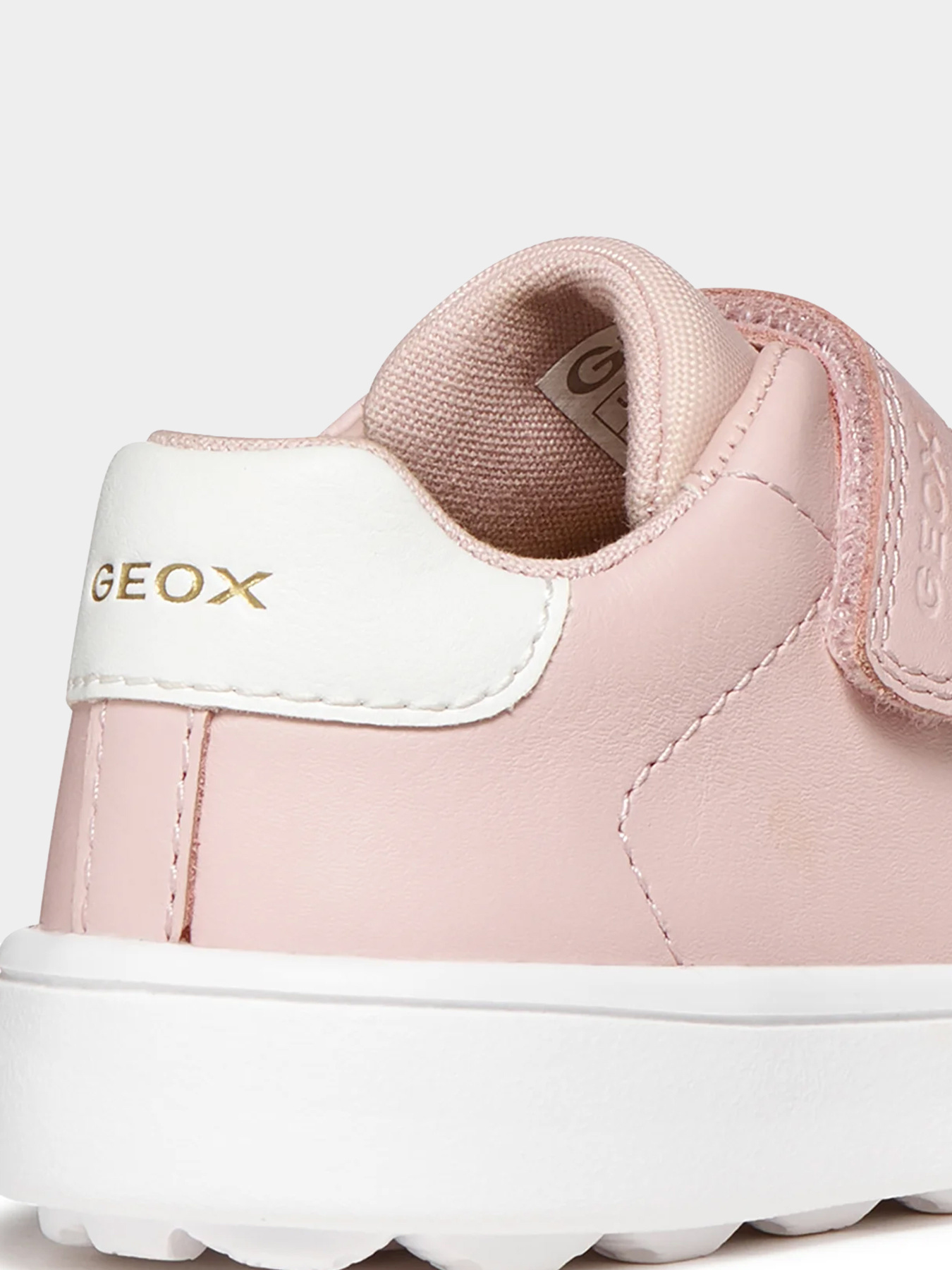 Кроссовки Geox модель B656UA-08554-C8172 Фото